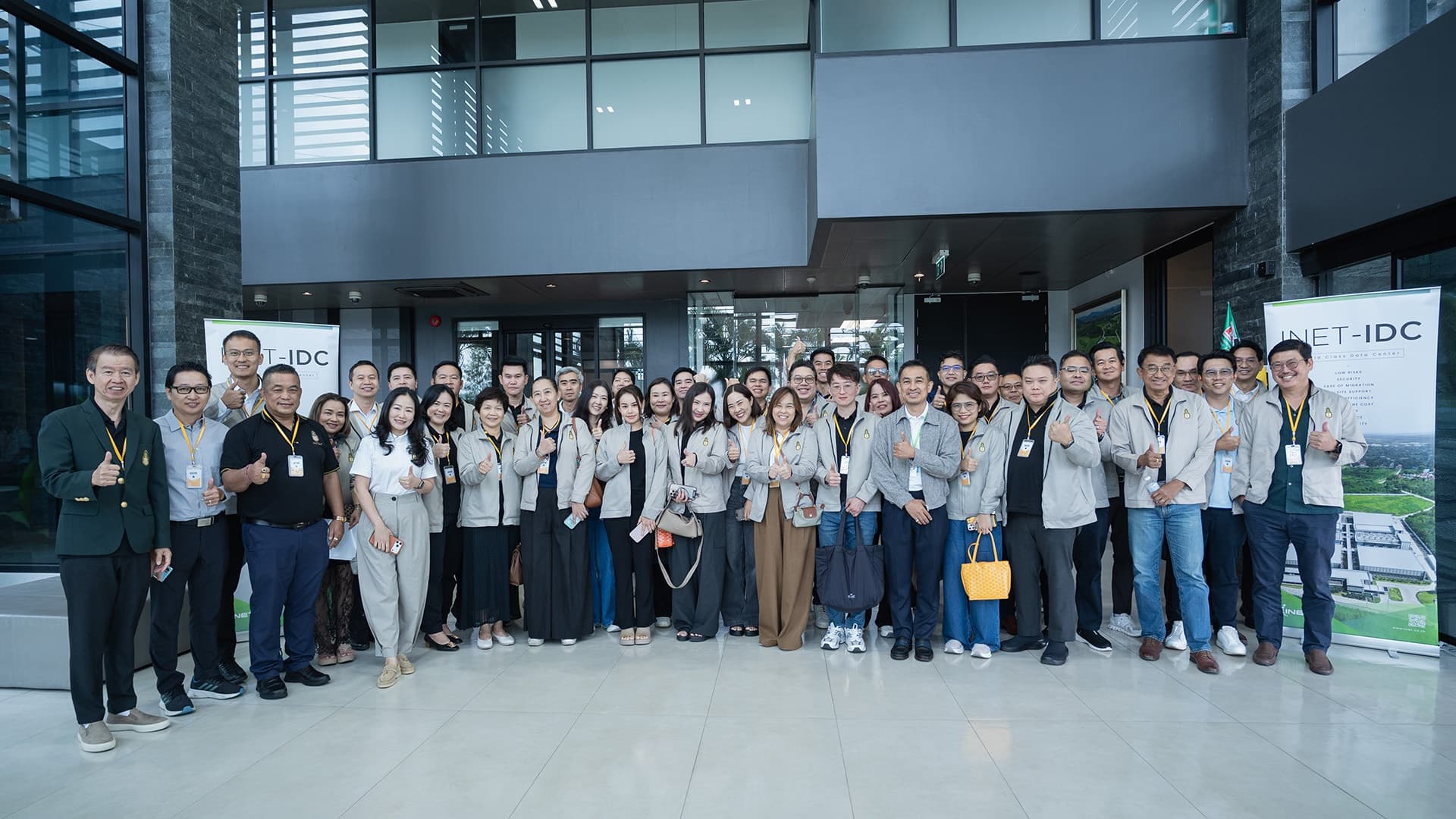 INET เปิดบ้านต้อนรับ สถาบันพระปกเกล้า เยี่ยมชม IDC3 
ศึกษาบทบาทโครงสร้างพื้นฐานดิจิทัล สู่การขับเคลื่อนศรษฐกิจยุคใหม่