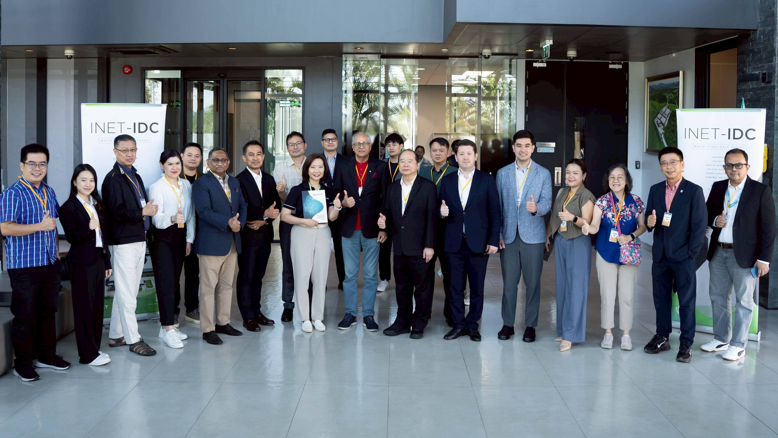 INET เปิดบ้านต้อนรับ ATCI และ ASOCIO
เยี่ยมชม IDC3 ตอกย้ำศักยภาพ Data Center ไทย สู่ระดับสากล